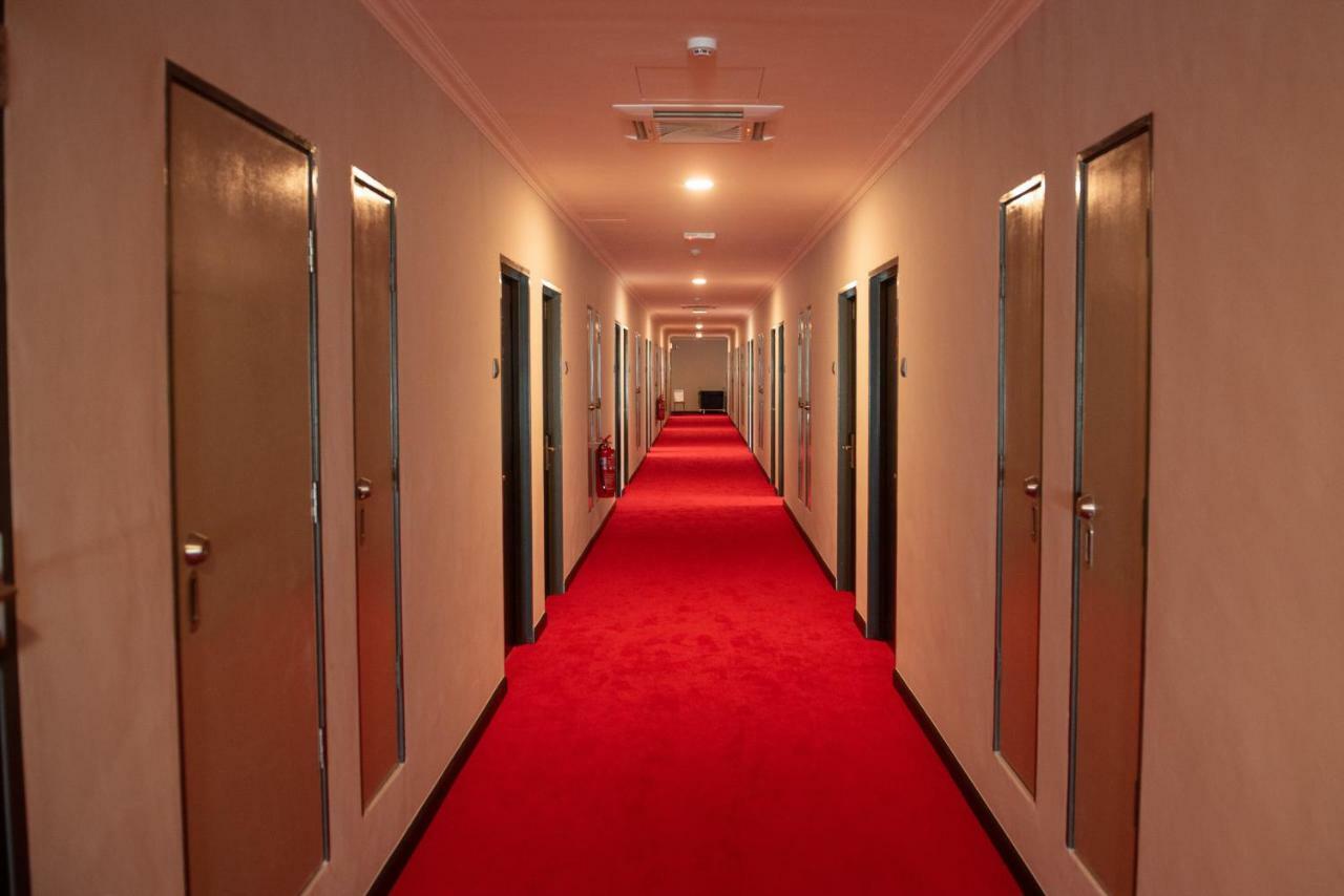 O&G Hotel Парит-Бунтар Экстерьер фото